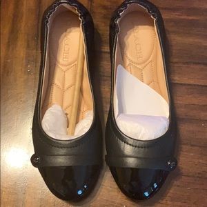 NWT COACH BLACK FLAT SHOES SIZE 5
